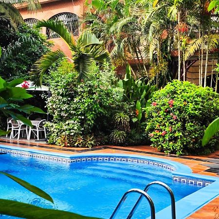 Villa Mia อาบีจาน ภายนอก รูปภาพ