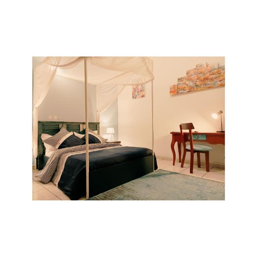 Villa Mia อาบีจาน ภายนอก รูปภาพ