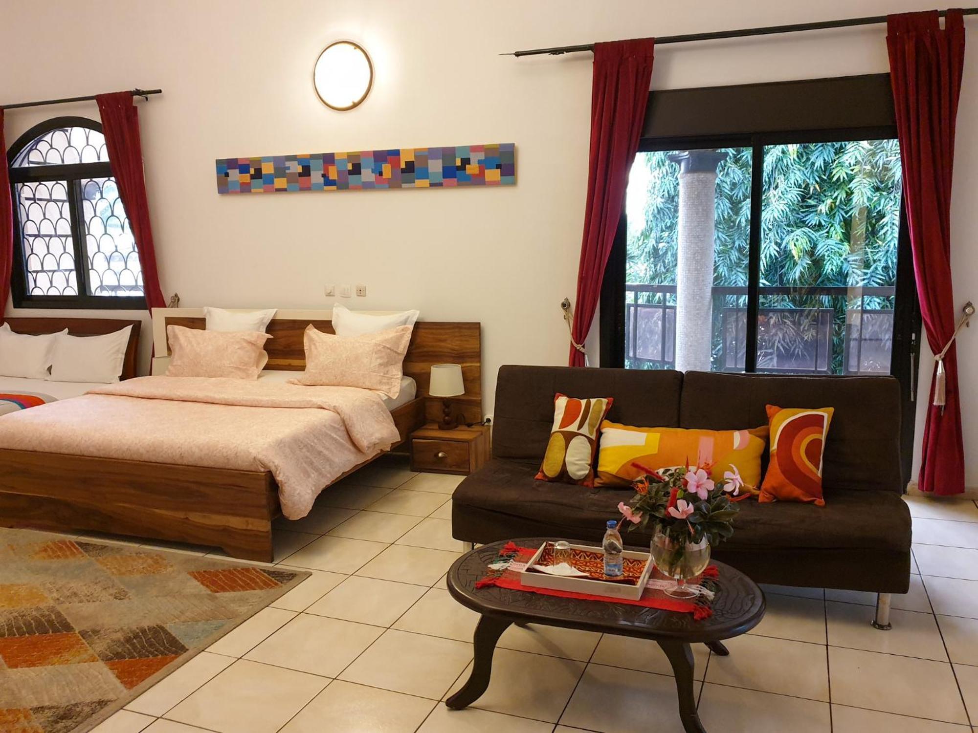 Villa Mia อาบีจาน ภายนอก รูปภาพ